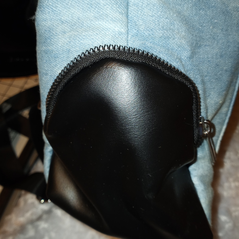 BNWT RAMPAGE BACKPACK - Picture 3 of 4